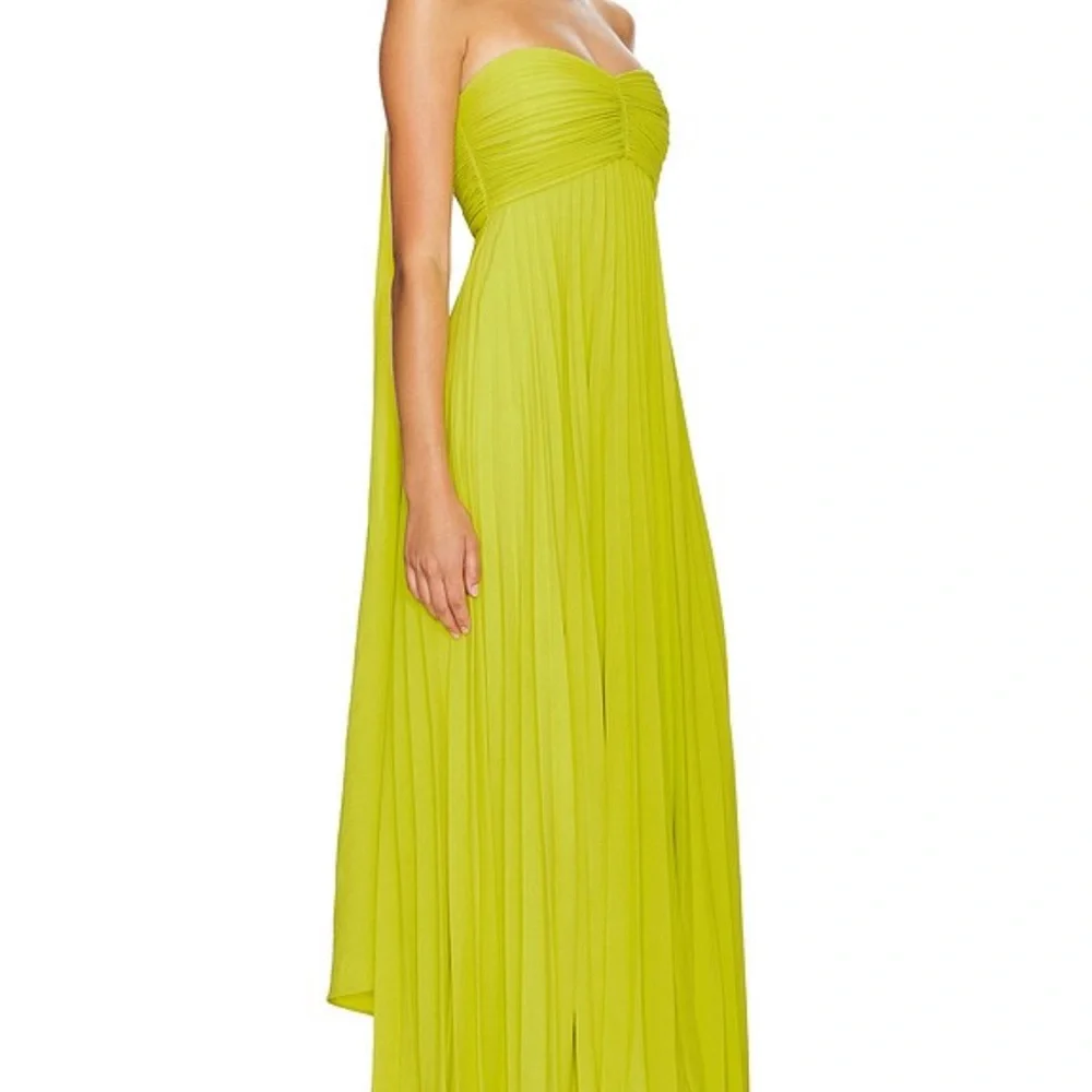 Delfi collective Daphne dress/gown chartreuse - Picture 2 of 3